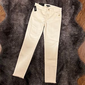 New Ann Taylor The Skinny White/Cream Cropped Jeans